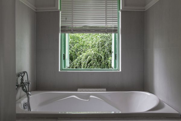 Fiberglass Tub Installation in La Grange