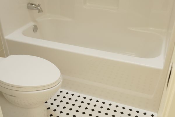 Fiberglass Tub Replacement in La Grange
